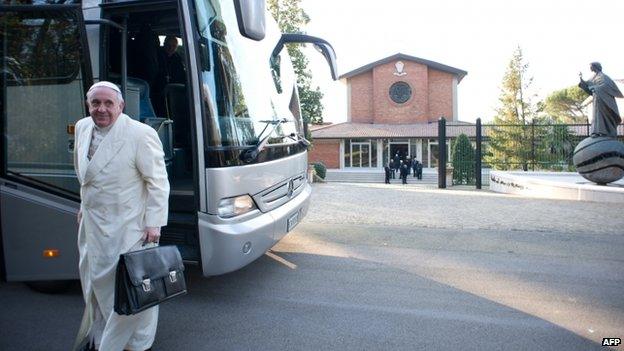 Pope Francis arriving by bus for a retreat in Ariccia near Rome (10 March 2014)