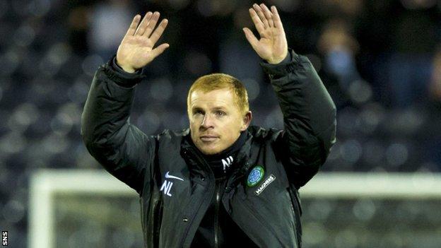 Neil Lennon thanks the Celtic fans after the 3-0 win over Kilmarnock.