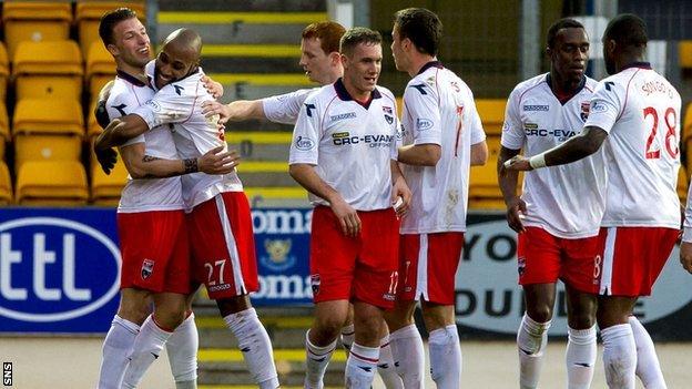 Melvin De Leeuw celebrates putting Ross County 1-0 up v St Johnstone