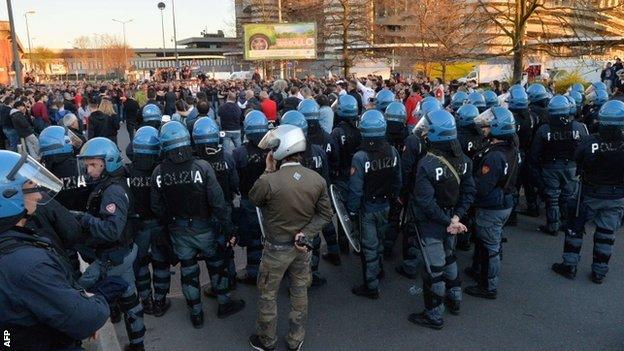 AC Milan fans protest