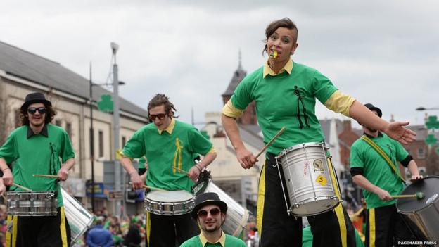St Patrick's Day celebrated across Ireland - BBC News