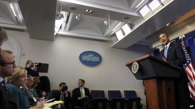 President Barack Obama speaks about Ukraine, in the White House (17 March 2014)