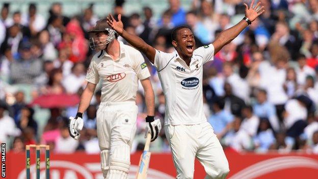 Chris Jordan takes a wicket