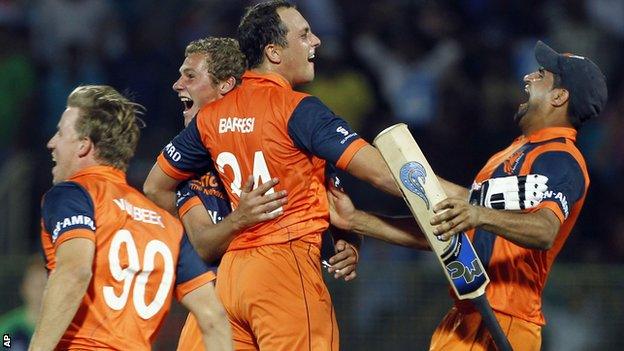 Netherlands players celebrate their victory over Ireland