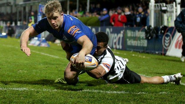 Luke Fitzgerald scores his second try in Friday's Leinster win at the RDS