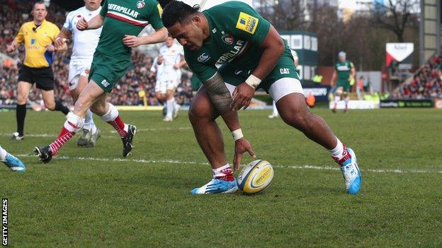 Manu Tuilagi scores against Exeter Chiefs.