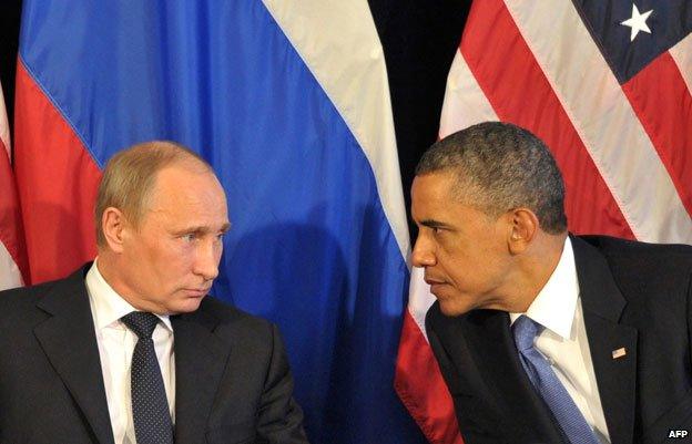 US President Barack Obama (R) meets his Russian counterpart Vladimir Putin (L) in Los Cabos, Mexico, on June 18, 2012