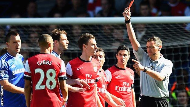 Andre Marriner sent off the wrong player in Chelsea's 6-0 win over Arsenal on Saturday.