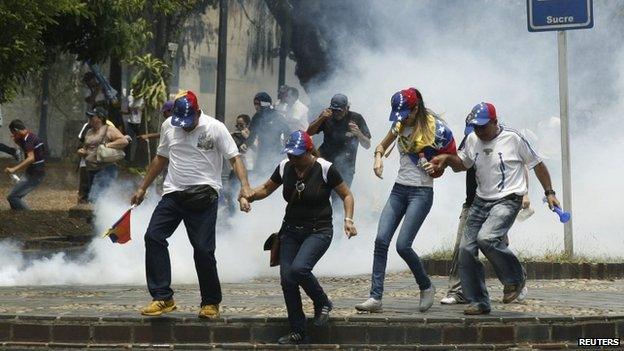 Protest in San Cristobal, 23 March 14