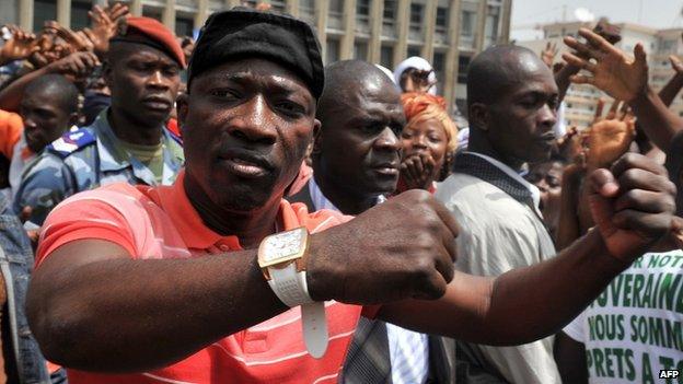 Charles Ble Goude greets the crowd on 5 February 2011 in Abidjan