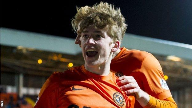 Ryan Gauld celebrates putting Dundee United 1-0 up against Inverness