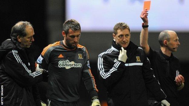 Allan McGregor walks off at Upton Park