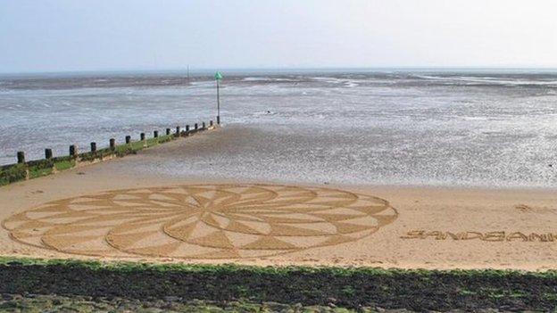 one of the sand art pieces on Southend End