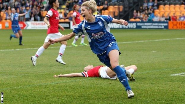 Kirsty Linnett celebrates