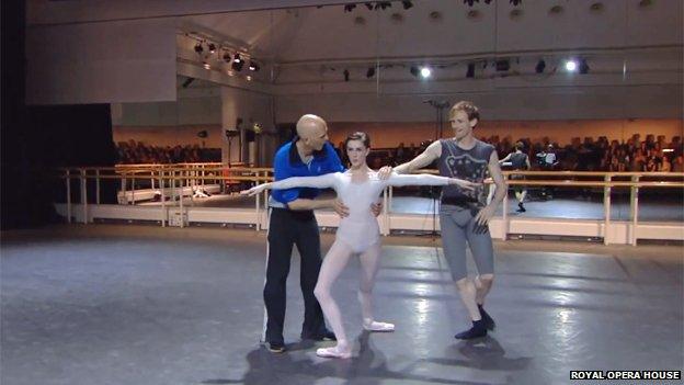 Wayne McGregor choreographs two dancers