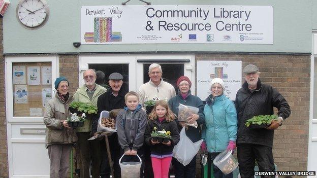 Volunteers at Derwent Valley Bridge