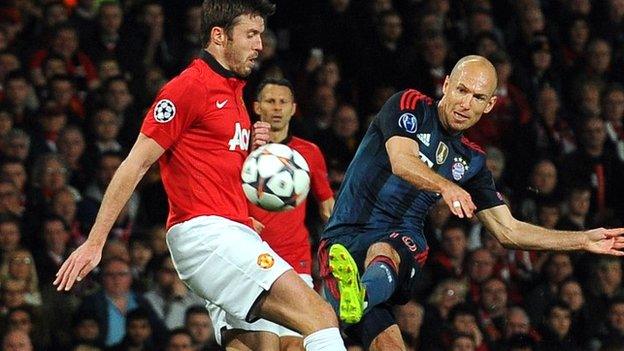 Arjen Robben and Michael Carrick