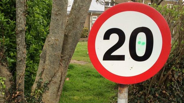 20mph sign