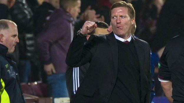 Gary Locke celebrates as Hearts drew 1-1 with Aberdeen