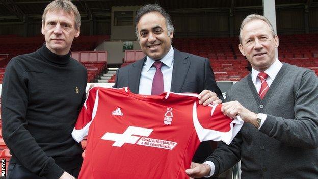 (left to right) Stuart Pearce, Fawaz Al Hasawi, John McGovern