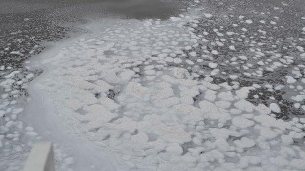 Foam on River Clyde