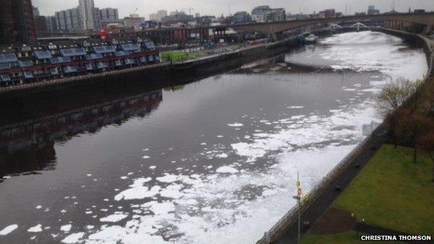 Foam on River Clyde