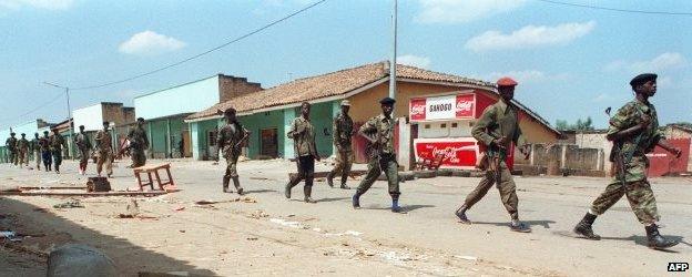 RPF fighters march into Kigali