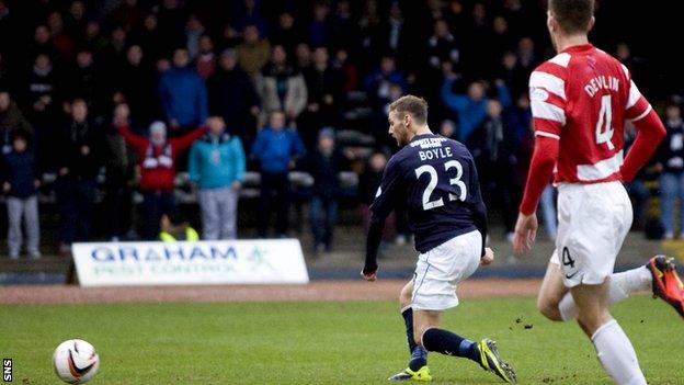 Martin Boyle scores for Dundee against Hamilton