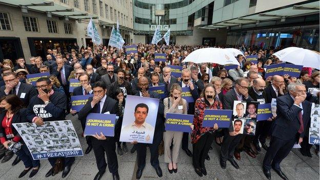 BBC staff holding minute of silence (07/04/14)
