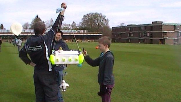 Cedars Upper School balloon project