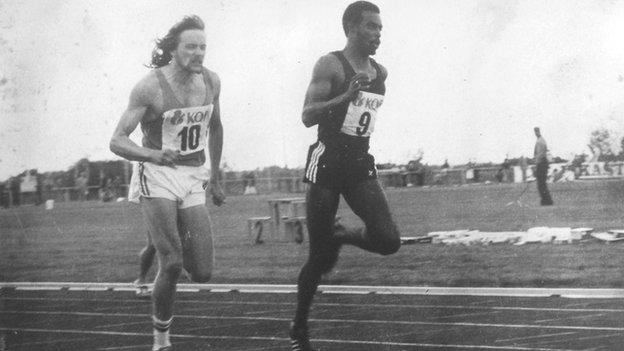 Anthony Davis, right, winning a 200m race in Finland in 1978