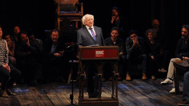 Higgins makes speech at RSC