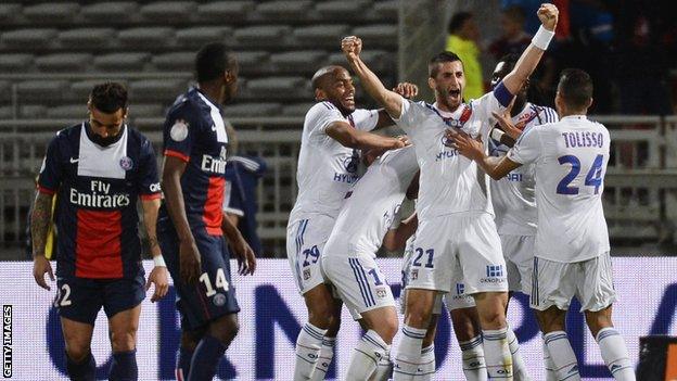 Lyon v Paris St-Germain