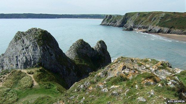 Three Cliffs bay