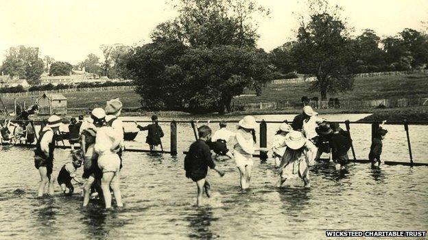 Children paddling at Wicksteed Park in the 1920s