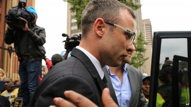 Oscar Pistorius leaves the high court in Pretoria (17 April 2014)