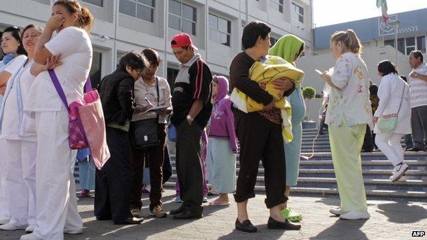 People outside hospital in Puebla