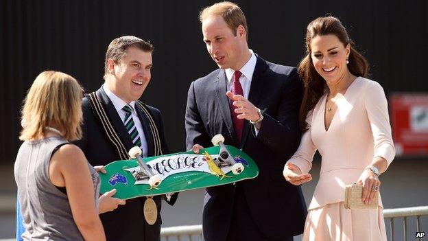 Duke and Duchess of Cambridge given skateboard as present for Prince George