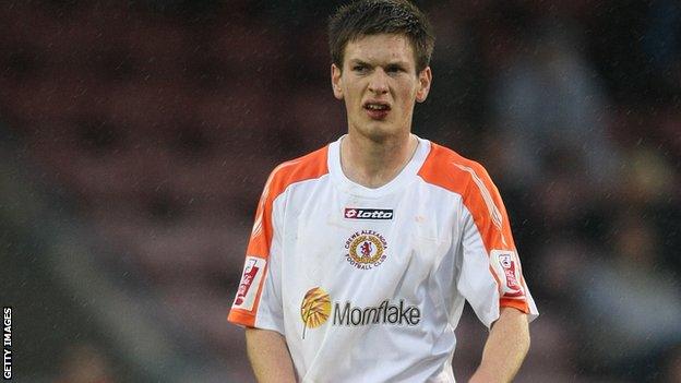 Matt Tootle in action for Crewe.