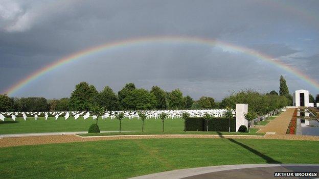 Graves, Cambridge American Cemetery