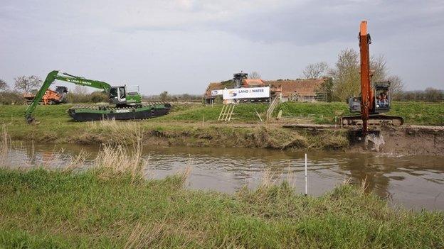 Dredging on the River Parrett