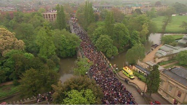 Magdalen Bridge on May Day 2014