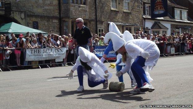 Cheese rolling in Stilton