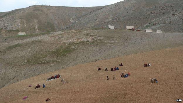 Survivors in Badakhshan on 3 May 2014