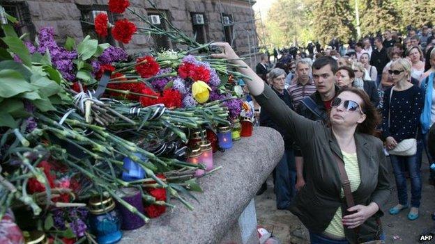 Flowers for the dead in Odessa, 3 May