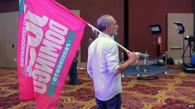 A supporter of Panamanian presidential candidate for the Democratic Change party, Jose Domingo Arias on 4 May, 2014