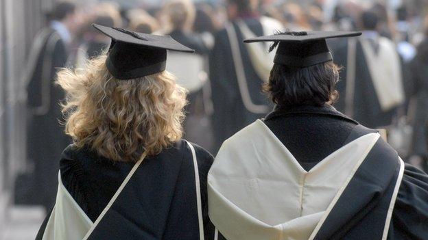 Students on graduatio day