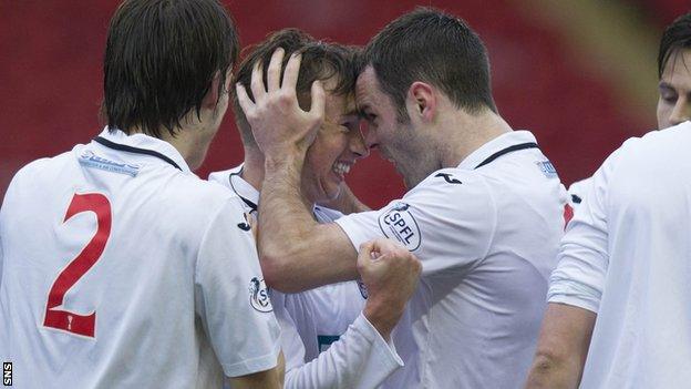 Clyde celebrate Scott Ferguson's goal