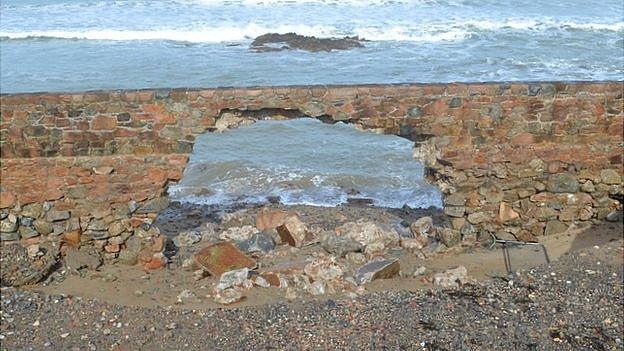 Hole in sea wall at Vazon, Guernsey