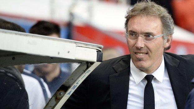 Paris St-Germain boss Laurent Blanc signs new contract